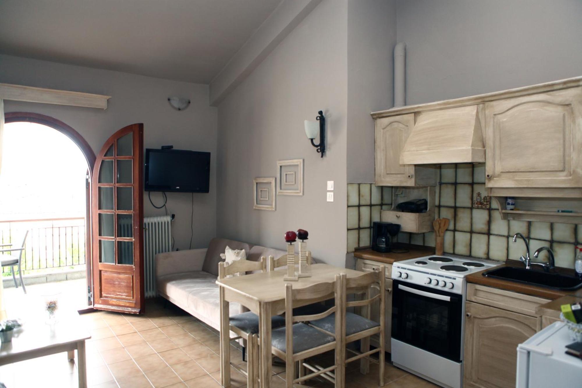 Apartment Romilias *
